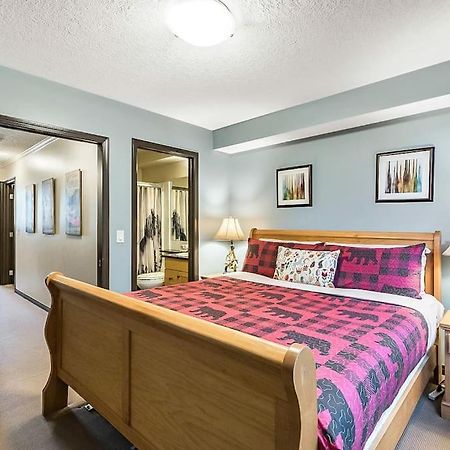 Mystic Getaway Apartamento Canmore Exterior foto