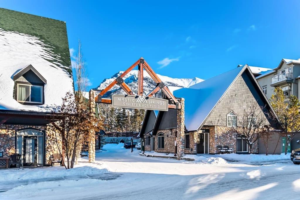 Mystic Getaway Apartamento Canmore Exterior foto