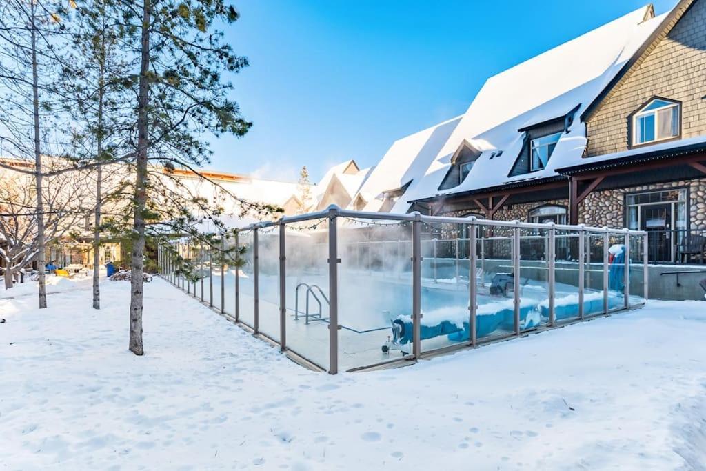 Mystic Getaway Apartamento Canmore Exterior foto